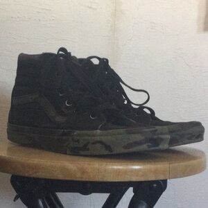 Vans Old Skool Sk8-Hi Black/Green Camo Shoes Youth Size 8.0 Women’s 6.5 Men’s